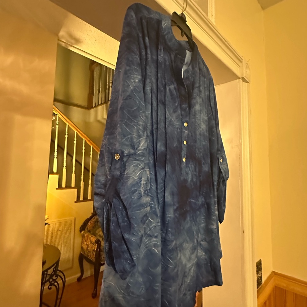 Ava & Grace Blue Blouse